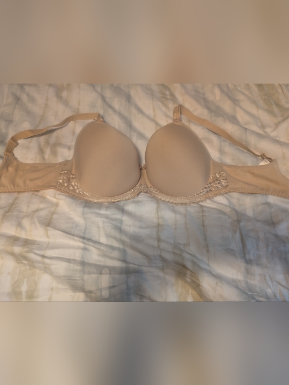 T-shirt bra